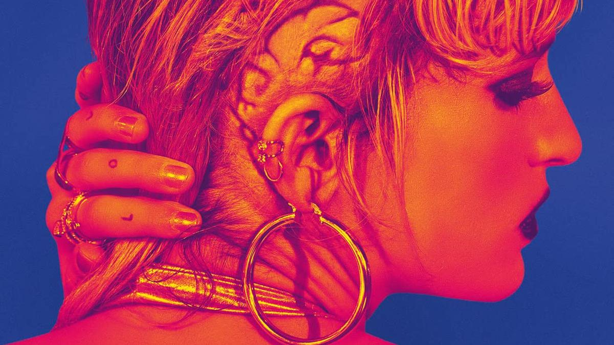 Review Film Titane Aksi Radikal Wanita Berpelat Titanium